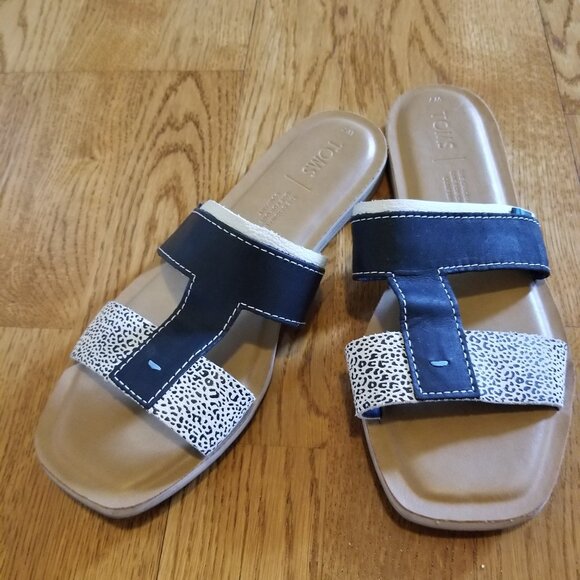 Toms flat slip on sandals - Picture 3 of 8